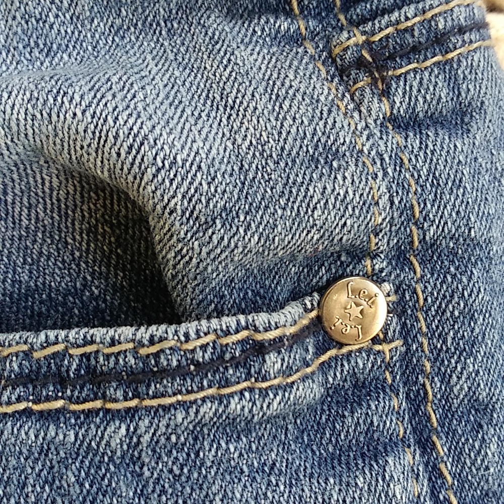 L.e.i Blue Jean Shorts - Picture 6 of 14